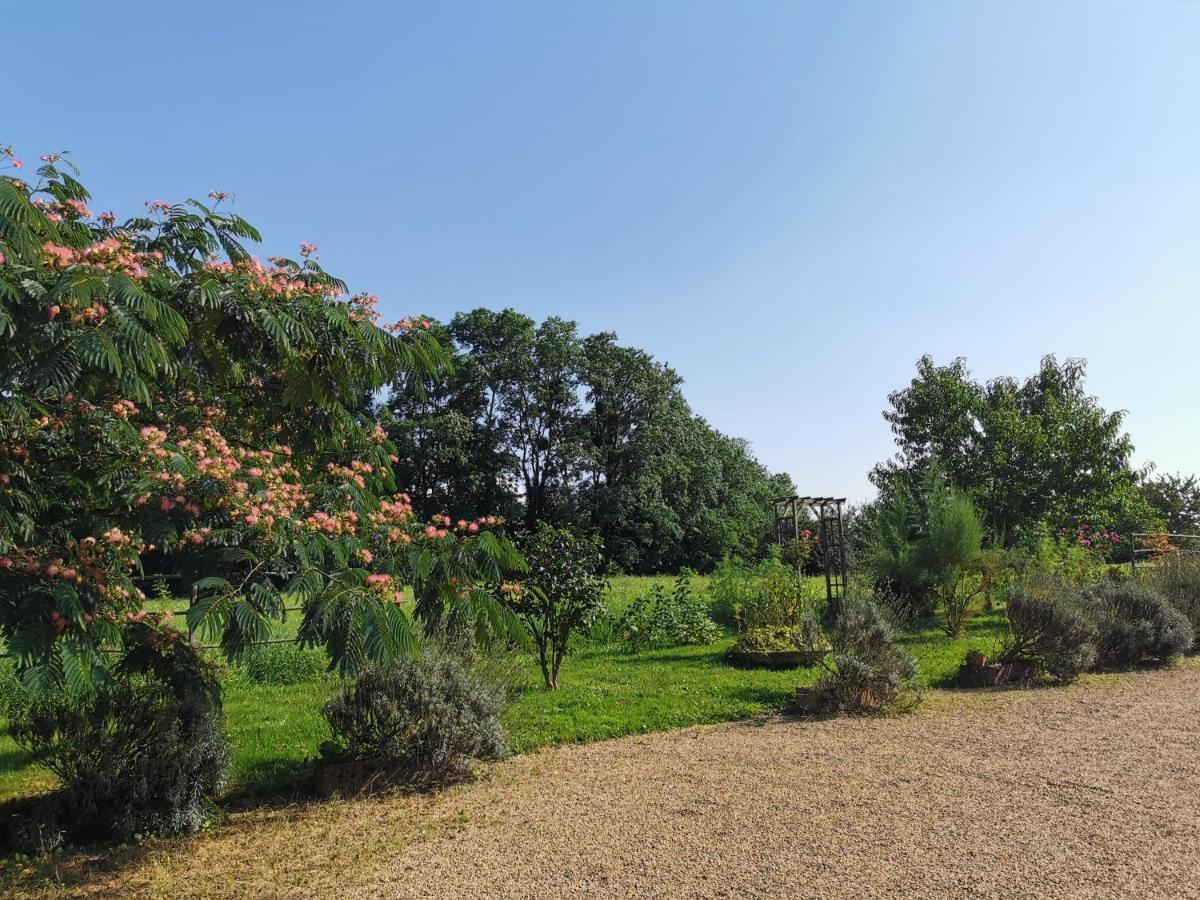 La Ferme De La Terve Bed & Breakfast Bruailles Exterior photo