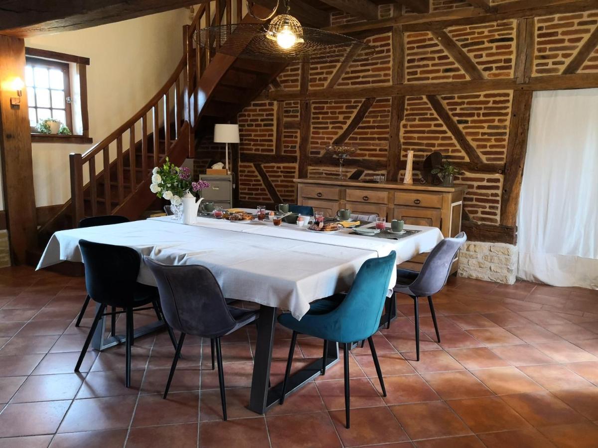 La Ferme De La Terve Bed & Breakfast Bruailles Exterior photo