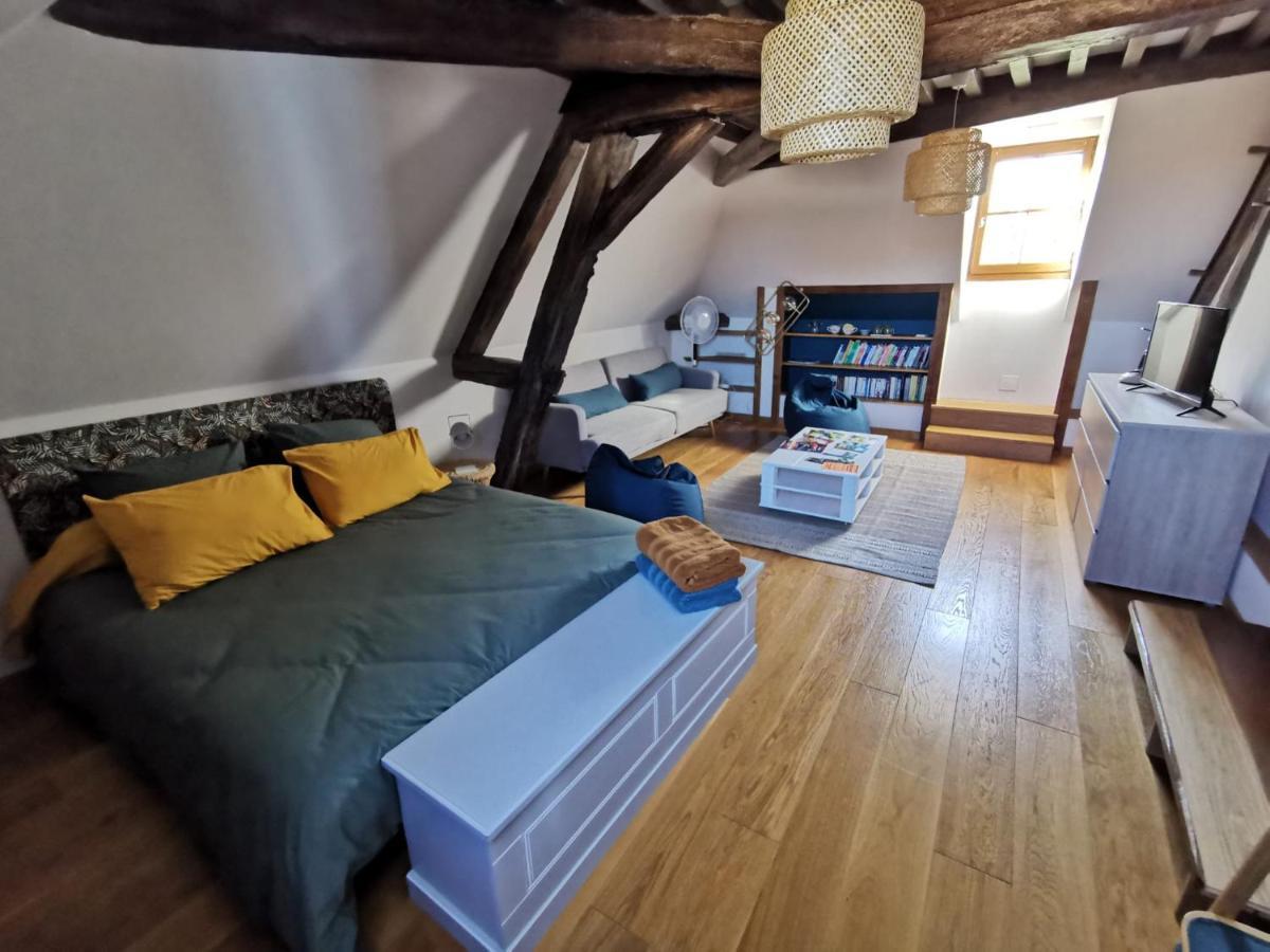 La Ferme De La Terve Bed & Breakfast Bruailles Exterior photo
